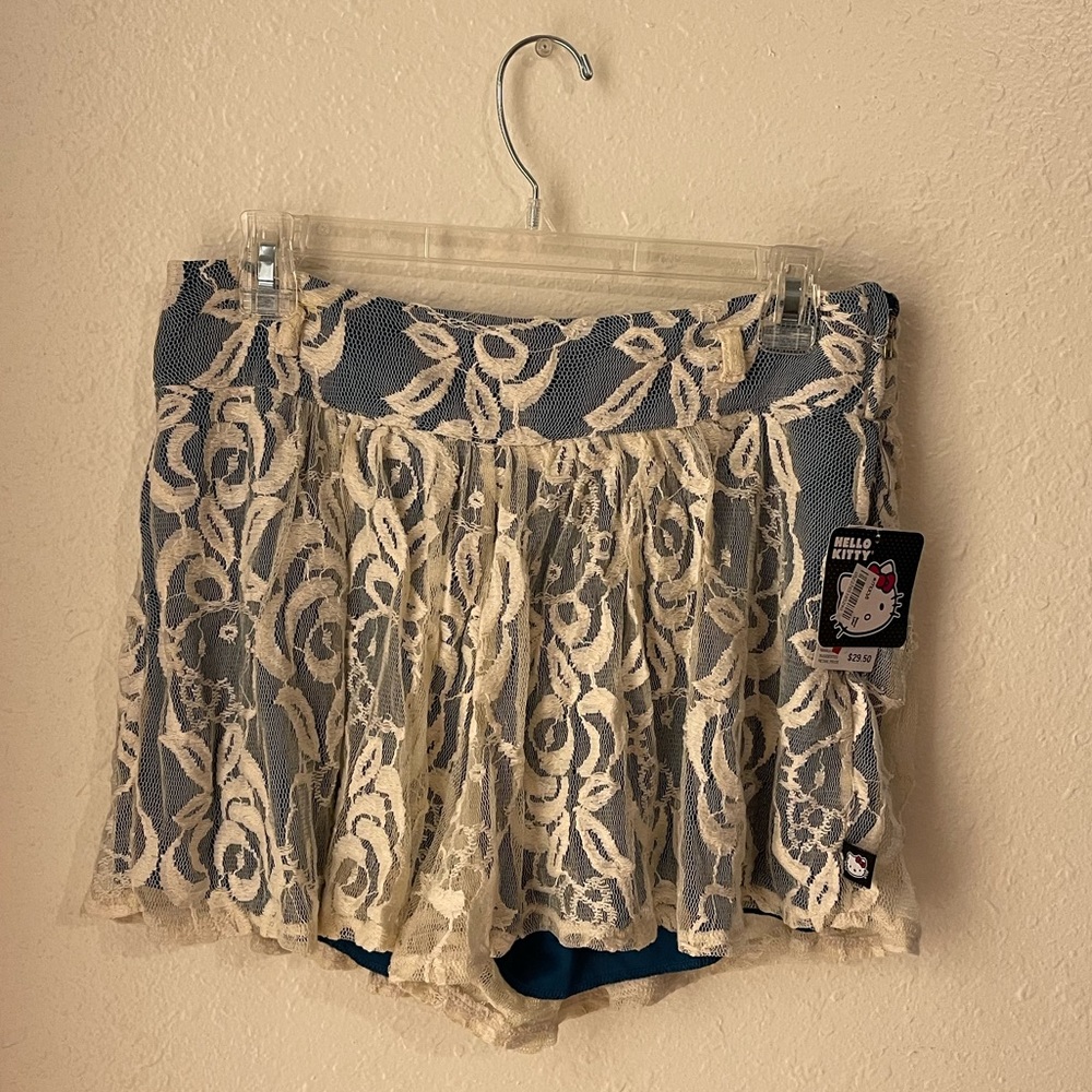 Hello kitty blue and cream lace skort size large